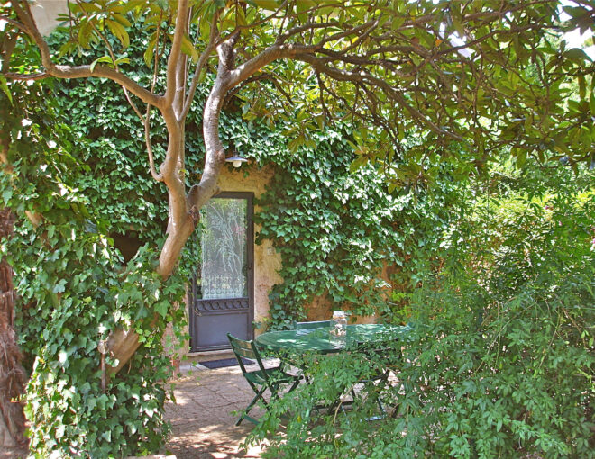 One-Bedroom Residence – 3 Beds (Standard Plus)