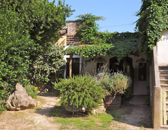 One-Bedroom Residence – 3 Beds (Standard Plus)