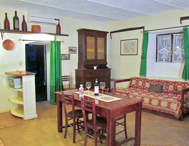 One-Bedroom Residence – 3 Beds (Standard Plus)