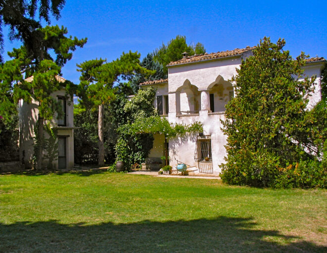Two-Bedroom Residence – 4 Beds (Large)